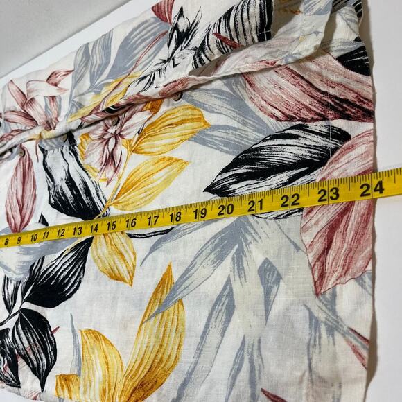 C&C California 100% Linen Blouse Floral Top White Size Small Button Up Hawaiian - Picture 6 of 6